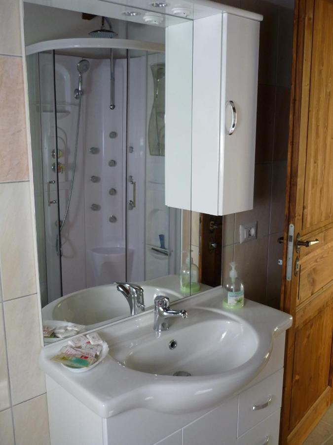 Nostro Rifugio Villa อาปริกาเล ภายนอก รูปภาพ