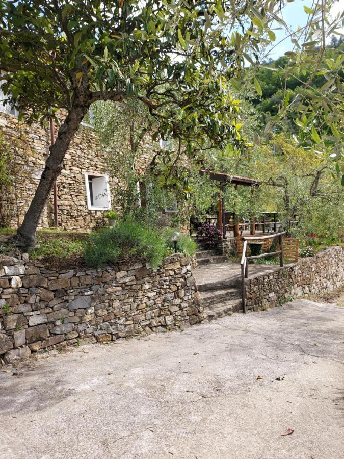 Nostro Rifugio Villa อาปริกาเล ภายนอก รูปภาพ