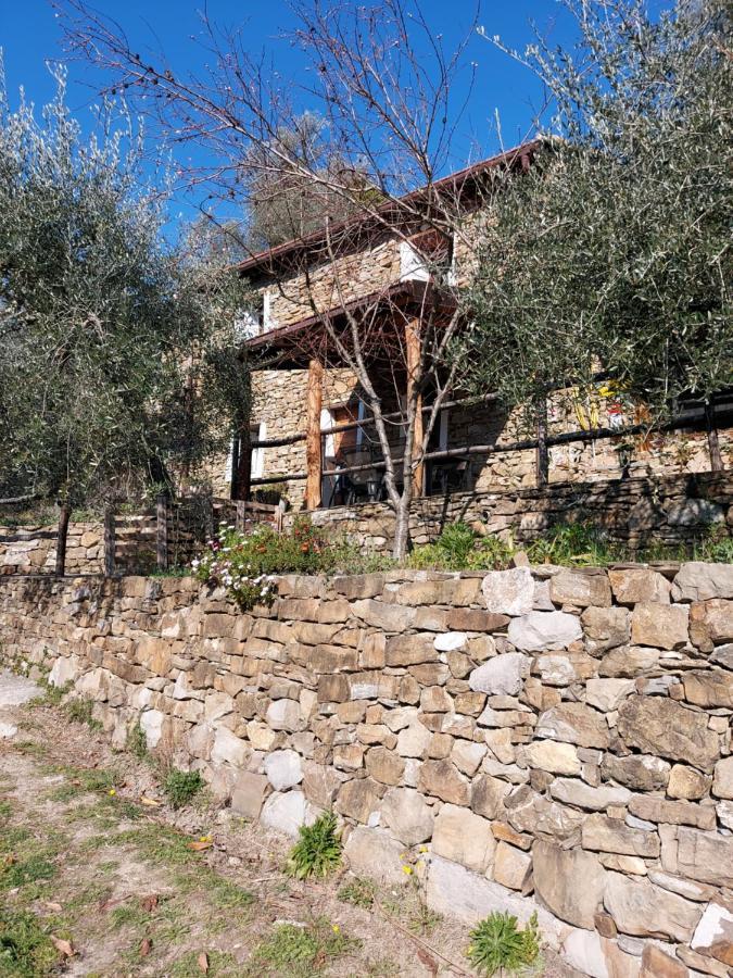 Nostro Rifugio Villa อาปริกาเล ภายนอก รูปภาพ