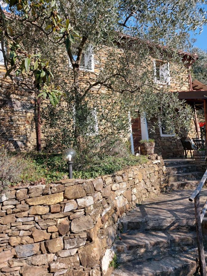 Nostro Rifugio Villa อาปริกาเล ภายนอก รูปภาพ