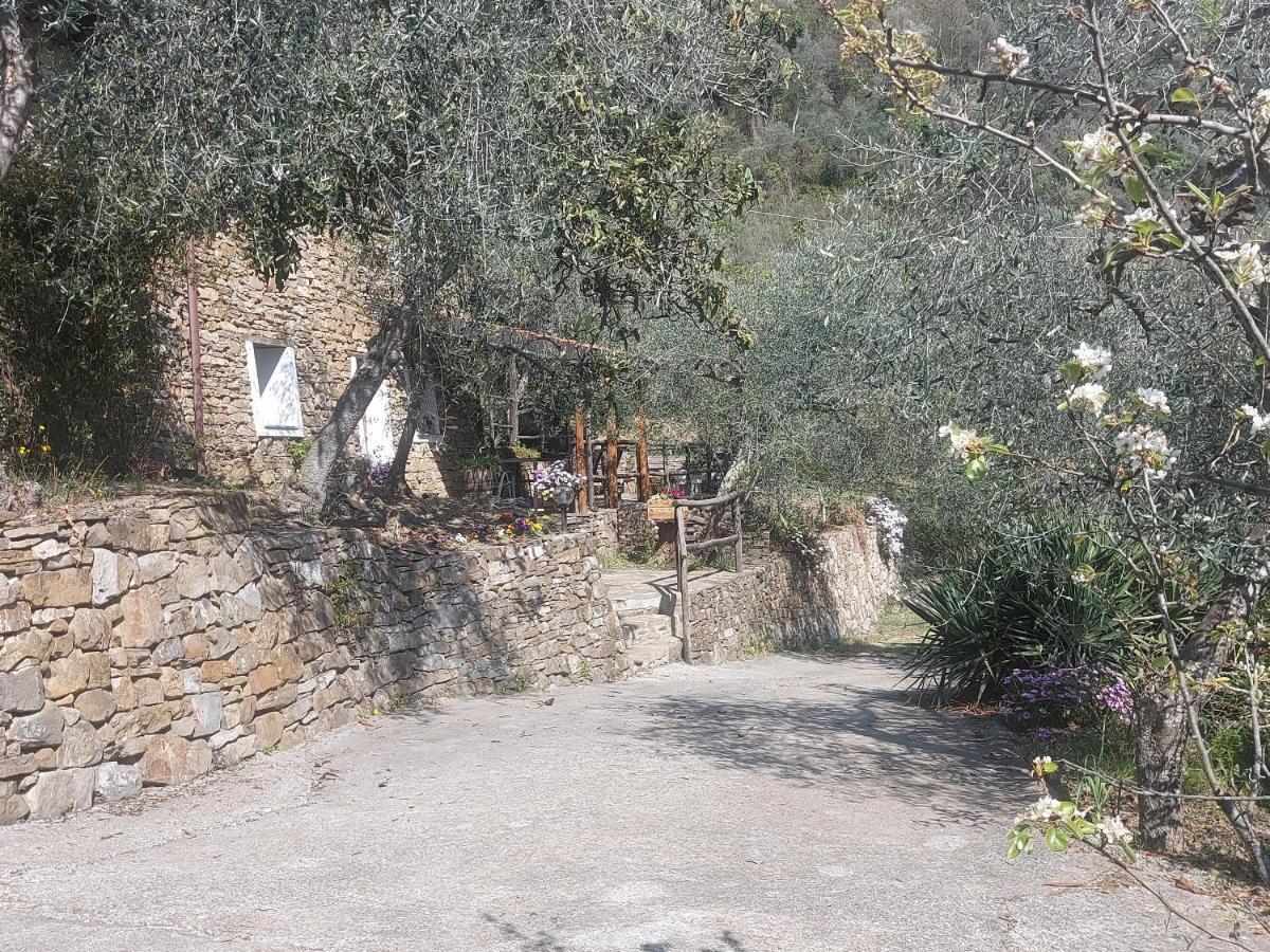 Nostro Rifugio Villa อาปริกาเล ภายนอก รูปภาพ