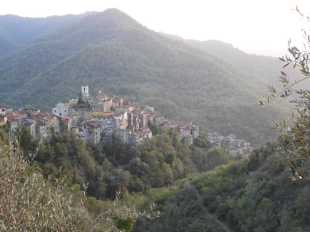 Nostro Rifugio Villa อาปริกาเล ภายนอก รูปภาพ